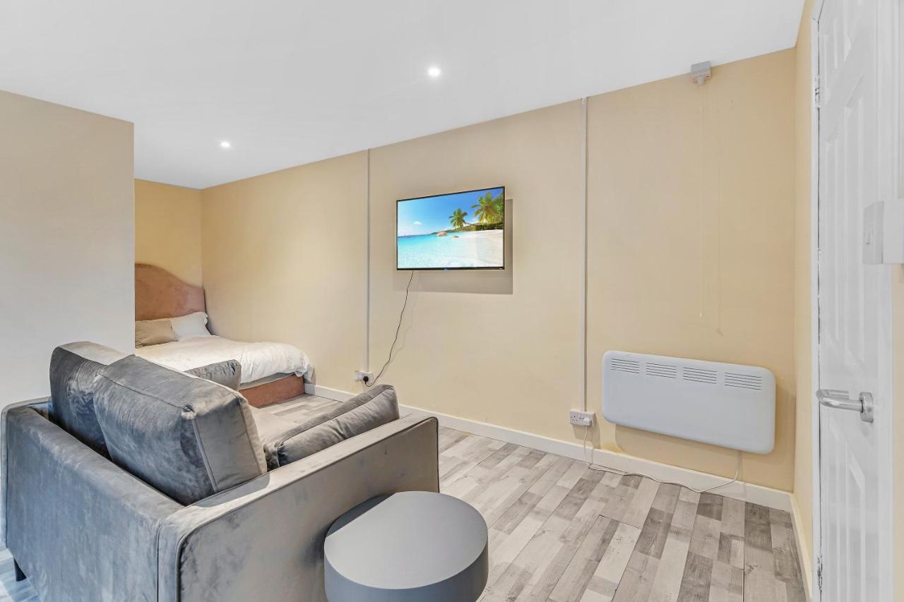 Suites By Rehoboth - Overcomers- Deptford London Exteriör bild