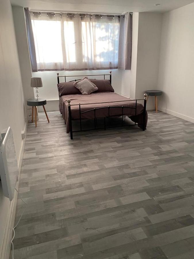 Suites By Rehoboth - Overcomers- Deptford London Exteriör bild