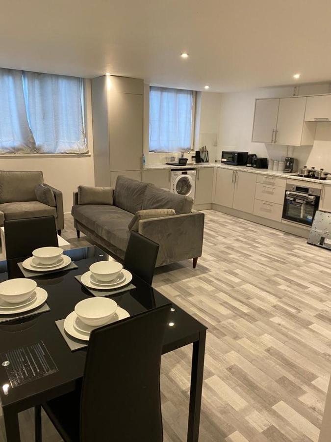 Suites By Rehoboth - Overcomers- Deptford London Exteriör bild