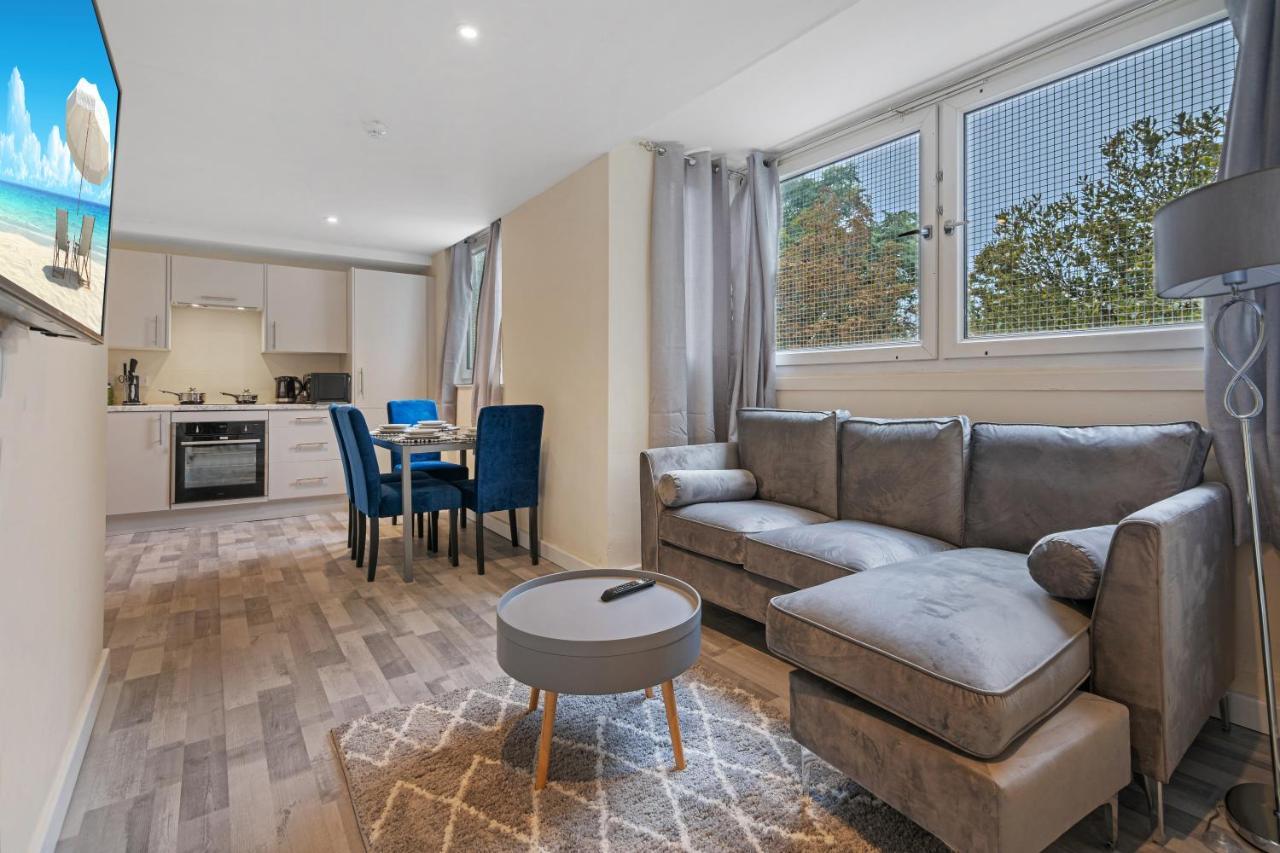Suites By Rehoboth - Overcomers- Deptford London Exteriör bild
