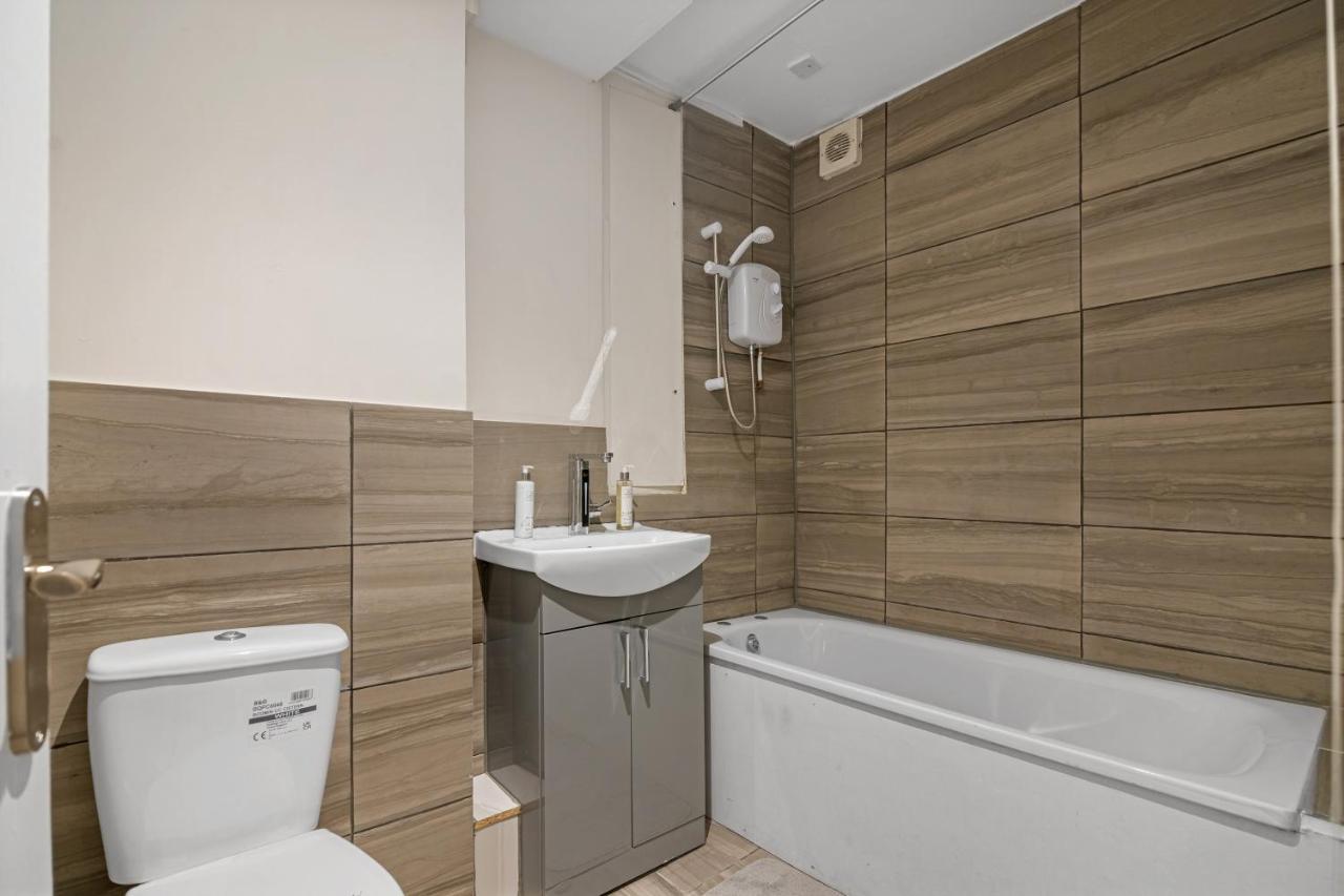 Suites By Rehoboth - Overcomers- Deptford London Exteriör bild