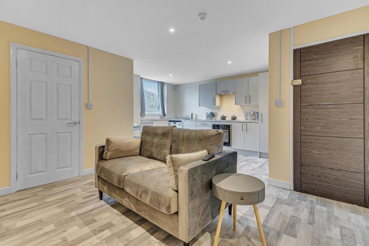 Suites By Rehoboth - Overcomers- Deptford London Exteriör bild