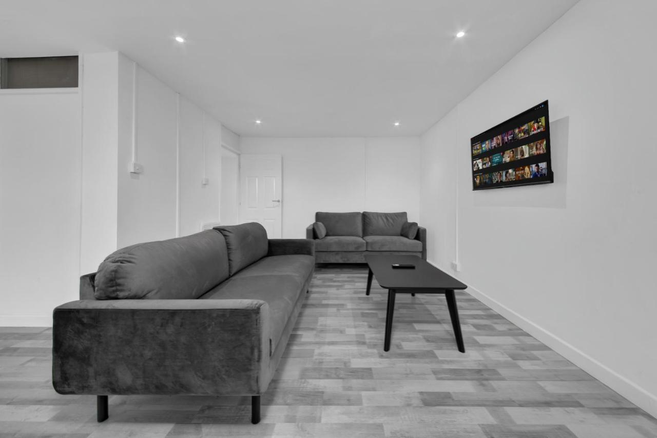 Suites By Rehoboth - Overcomers- Deptford London Exteriör bild